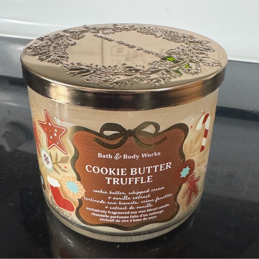 Bath & Body Works Cookie Butter Truffle Candle